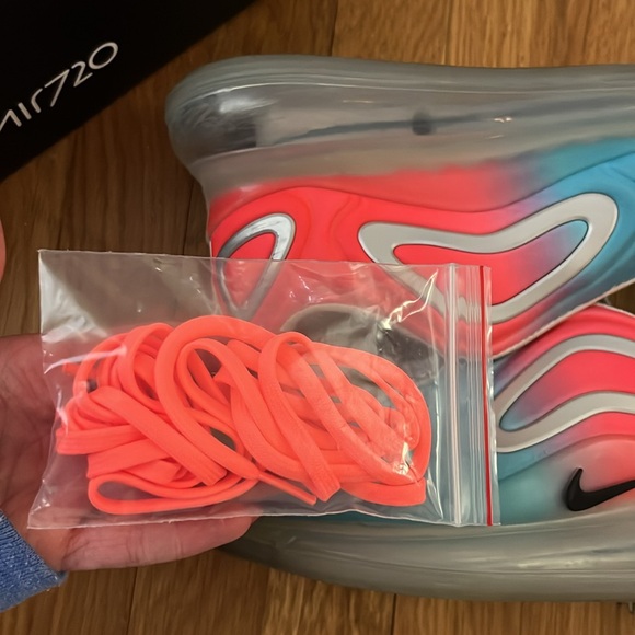 Women’s Nike air max 720 size 9 - Picture 5 of 7